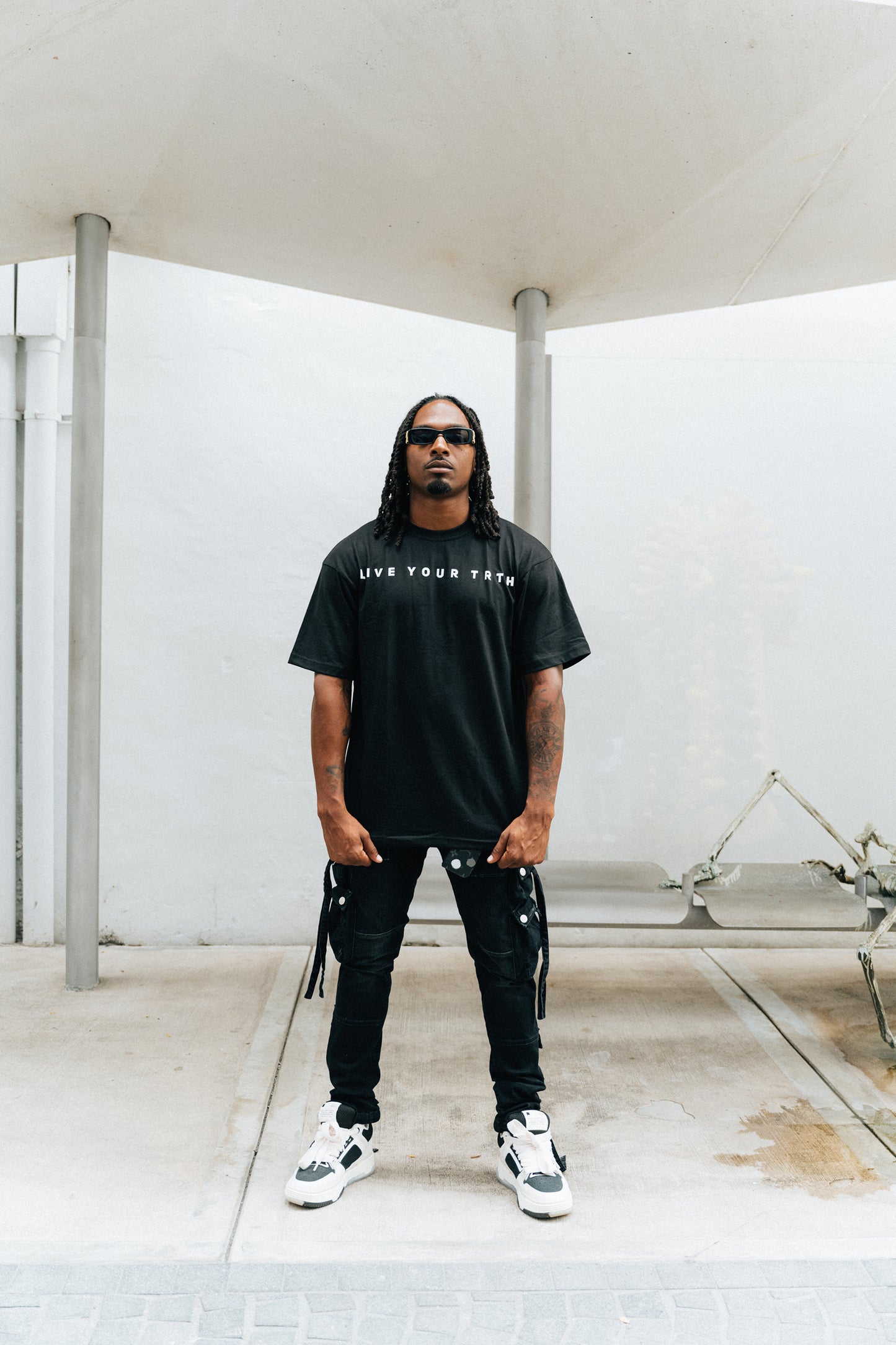 Bold Oversized Tee - Black
